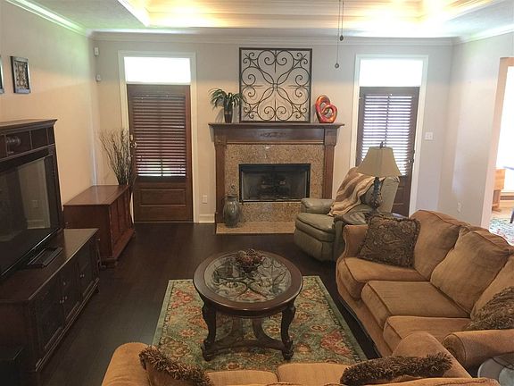 5th image of 8335 Carrie Ln