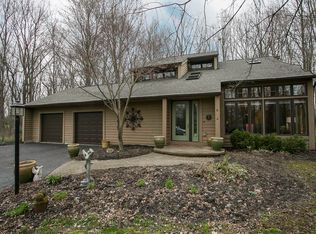 7412 Bevelhymer Rd, New Albany, OH 43054