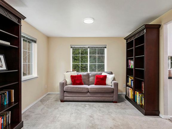 5th image of 8080 Chagnon Pl NW