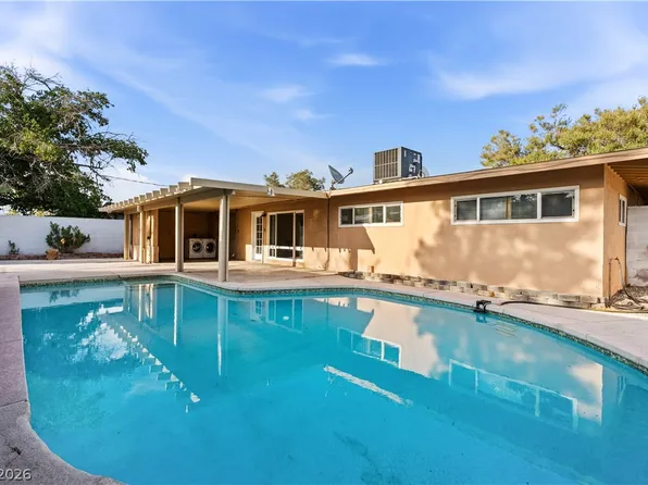 1001 Silver Lake Dr, Las Vegas, NV 89108