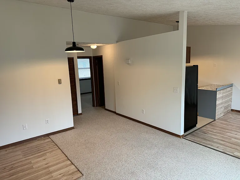 Hickory Estates — Photo 13