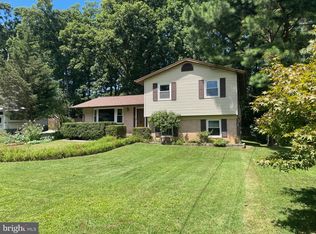 8200 Blairton Rd, Springfield, VA 22152