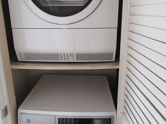 washer/dryer in unit