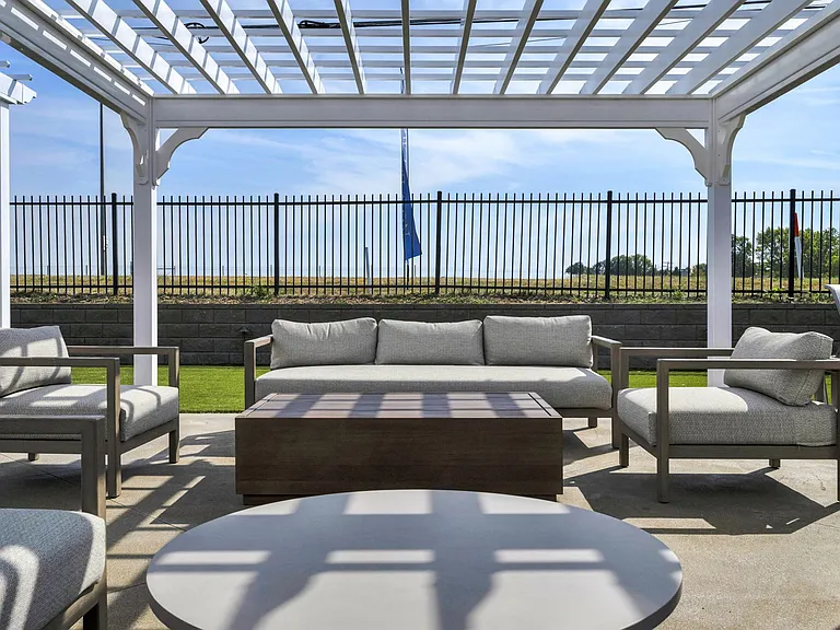 Shaded Pool Seating