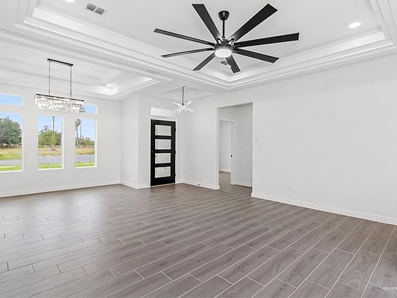 2nd image of 410 Zapata St