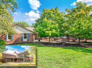 415 Shagbark Rd, Jefferson City, MO 65101