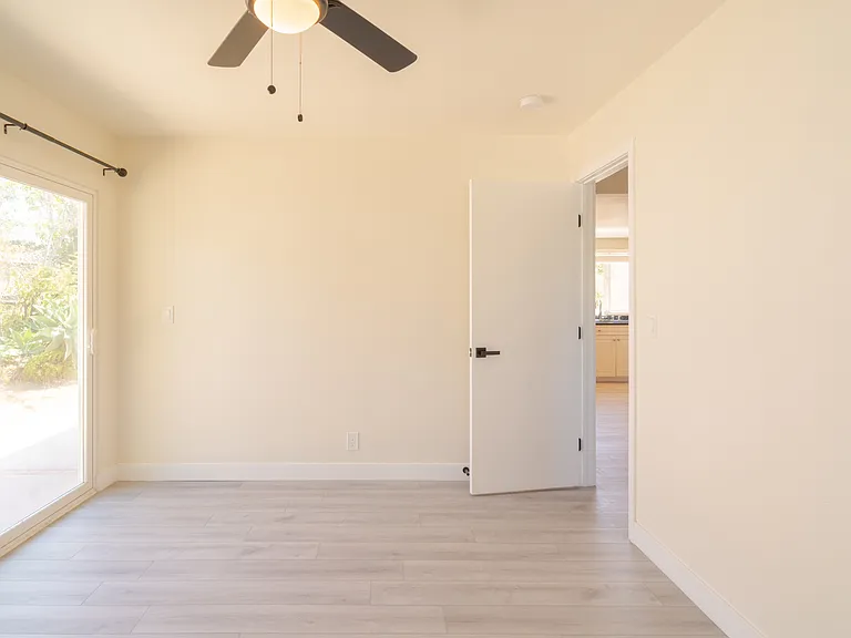 5115-21 Remington Road - 5117 — Photo 12