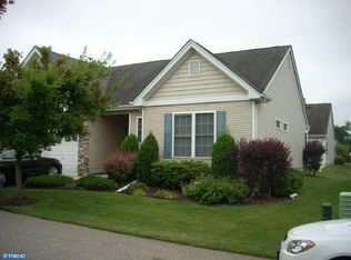 8 Mockingbird Dr, Hamilton, NJ 08690