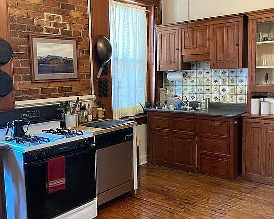 2033 W Grace St #A — Photo 2