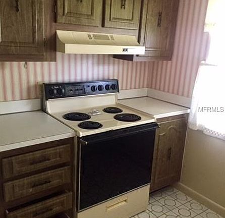 5th image of 333 NW Lake Howard Dr #203C