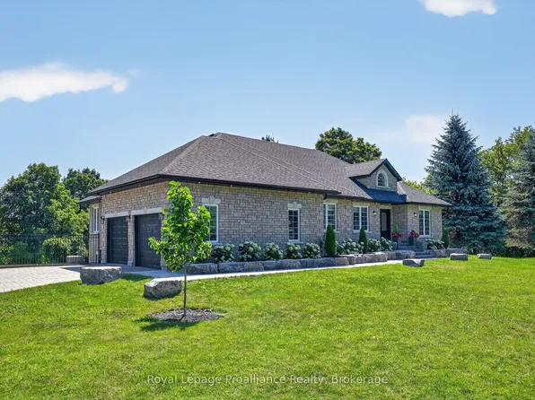 49 Skye Valley Dr, Hamilton, ON K9A 4J7