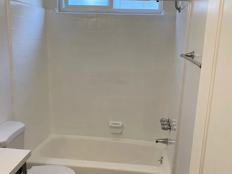 1534 S Shenandoah St #2 — Photo 12