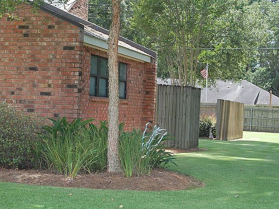 5th image of 6487 Audusson Dr