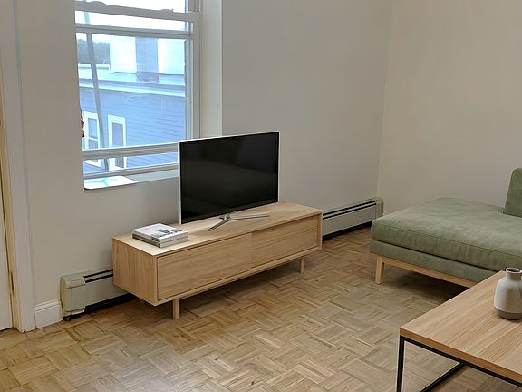 3rd image of 122 Berkshire St #11