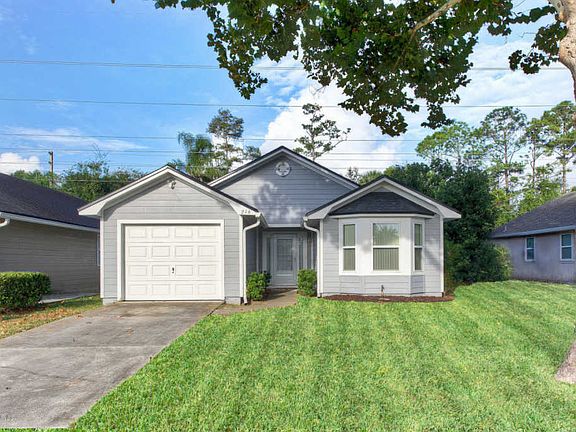 2nd image of 216 Vista Grande Dr