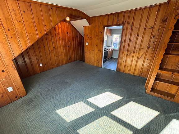 4th image of 425 W Turner St #4