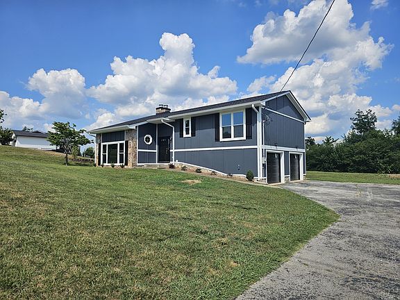 4th image of 2414 Bending Oak Dr