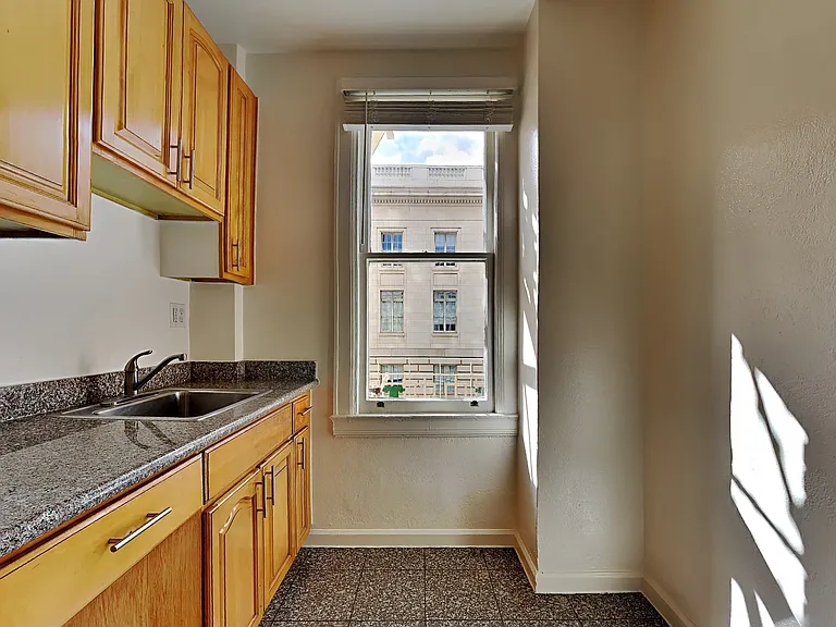 146 McAllister St — Photo 41