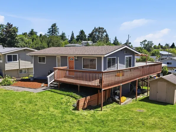1060 S 10th St, Coos Bay, OR 97420
