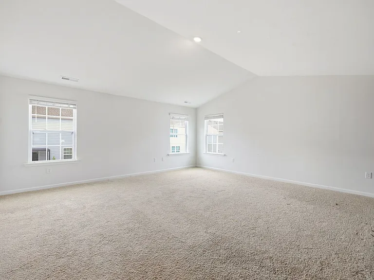 413 Tucana St — Photo 33