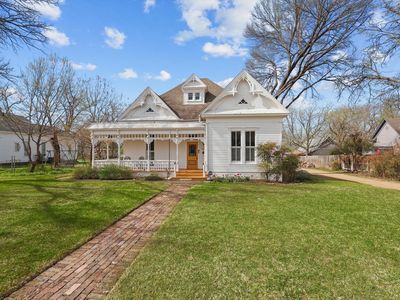 813 W Main St, Waxahachie, TX, 75165