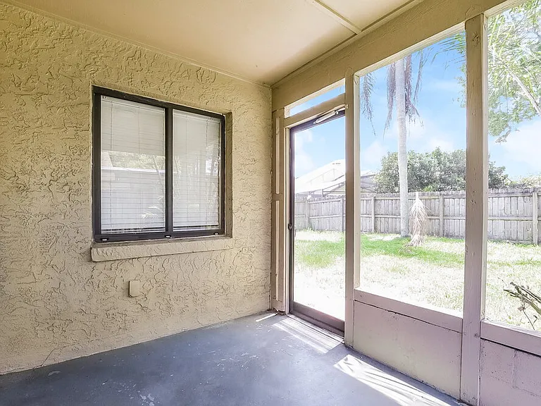1003 Vernon Loop — Photo 15