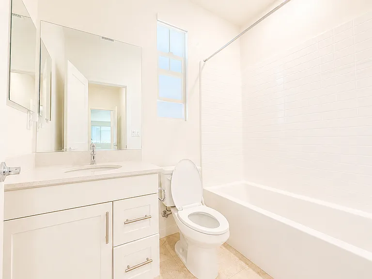 4780 S Ivy Ave — Photo 20