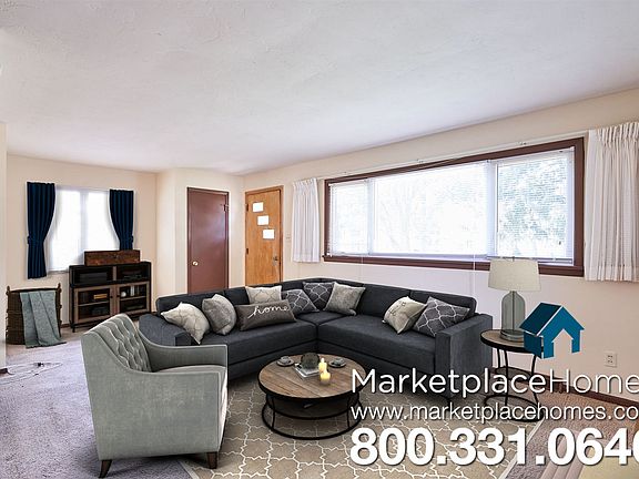 3rd image of 20661 Belvidere Ave