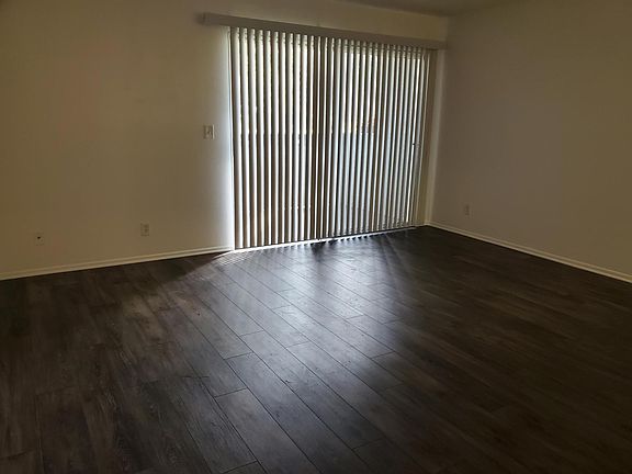 2nd image of 165 N 5th St #121
