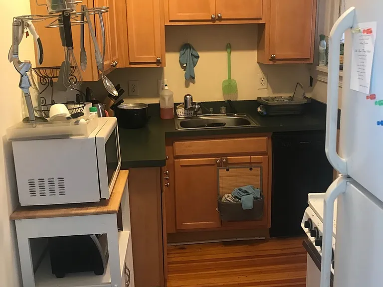 2826 West Grace Street — Photo 5