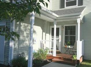 280 Pinebrook Dr, Hyde Park, NY 12538
