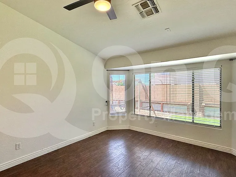 3242 E Bonanza Rd — Photo 7