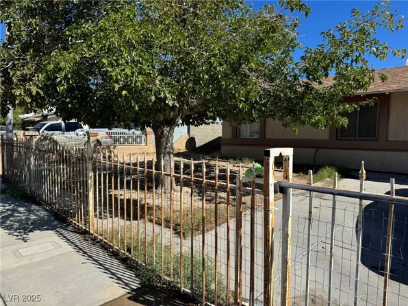 3724 Berg St, North Las Vegas, NV 89030