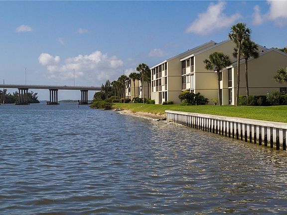 3rd image of 1820 Tarpon Ln APT 105