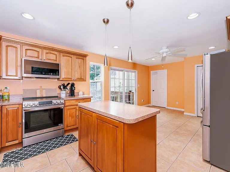 627 Eltone Rd — Photo 29