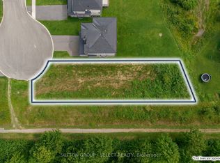 200 Eagle St, North Middlesex, ON N0M 2K0