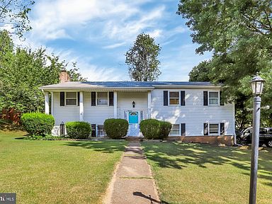 18 Farm House Ln Camp Hill Pa 17011 Zillow
