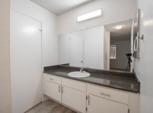 10042 Commerce Ave #1, Tujunga, CA 91042