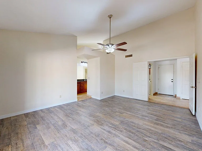 10575 E Mission Ln — Photo 14