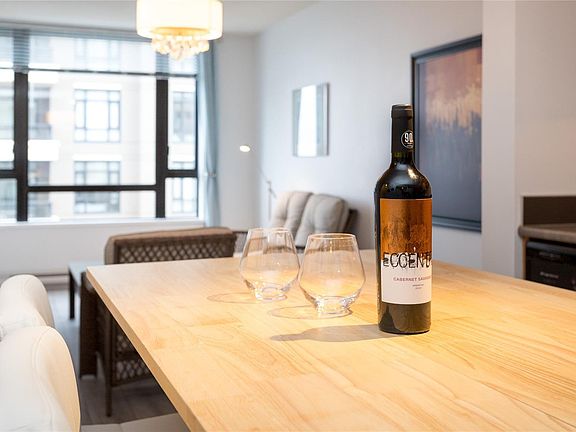 3rd image of 751 Fairfield Rd #1006