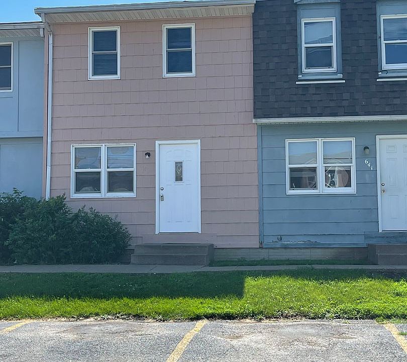 1st image of 643 W 61st St