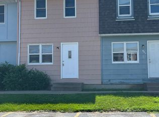 643 W 61st St, Davenport, IA 52806