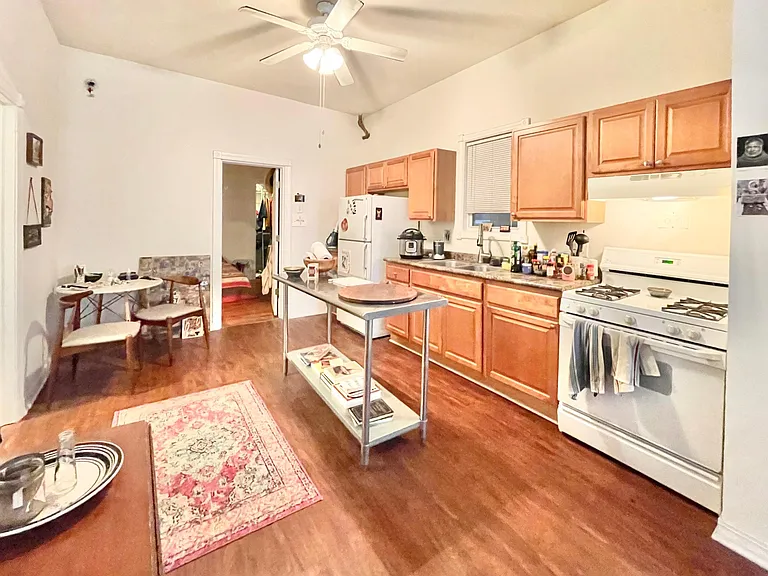 750 N Ada St #B10 — Photo 7