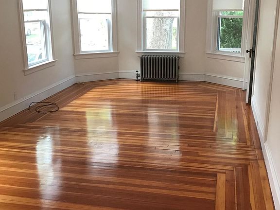 5th image of 50 Burlington St
