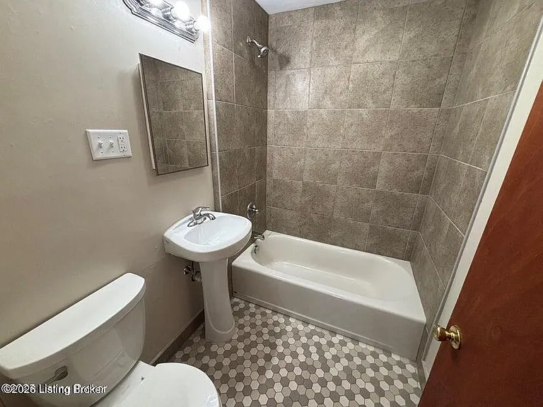 141 E Harrison Ave #4 — Photo 11