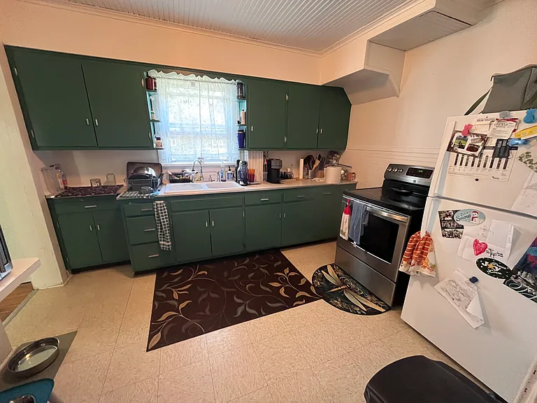 420 N Lake St — Photo 4