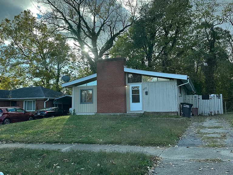 1203 Tennyson Ave — Photo 1