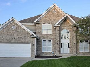 1N487 Seminole Ln, Winfield, IL 60190
