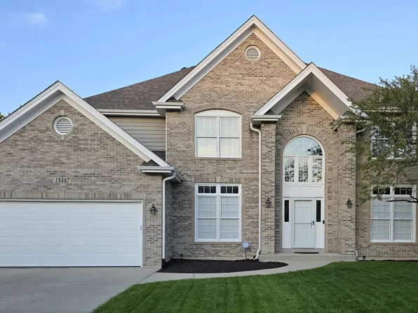 1N487 Seminole Ln, Winfield, IL 60190