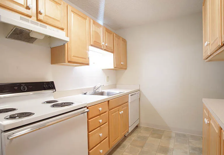 4030 SE Gladstone St #9 — Photo 7